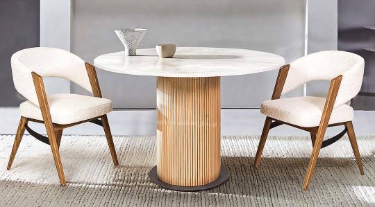 ΤΡΑΠΕΖΙ ΣΤΡΟΓΓΥΛΟ 82/83